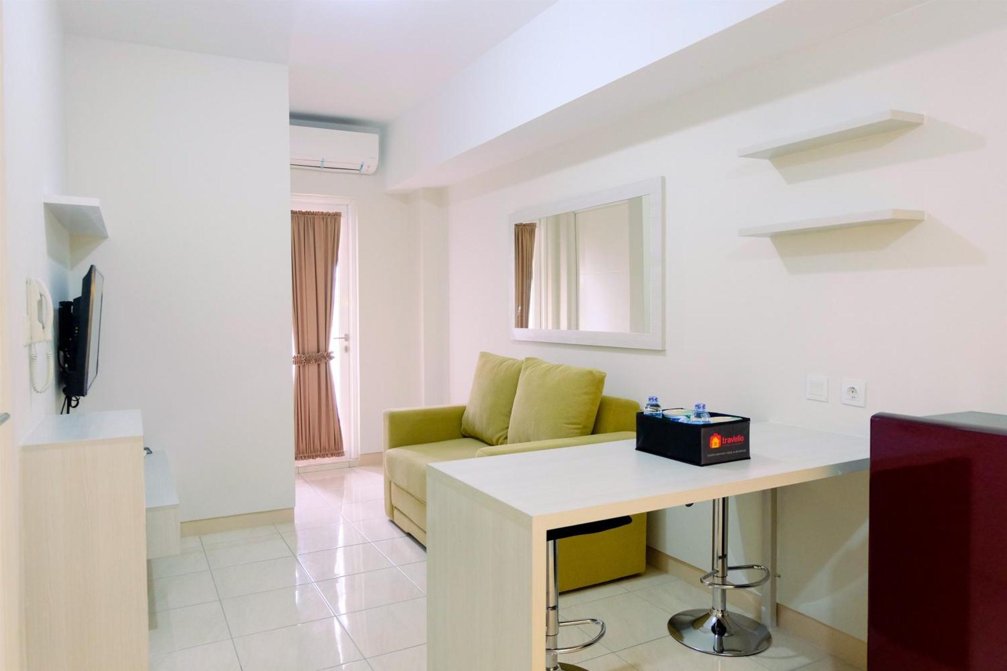 Apartemen Clean 2br At 12th Floor Springlake Summarecon By Travelio *