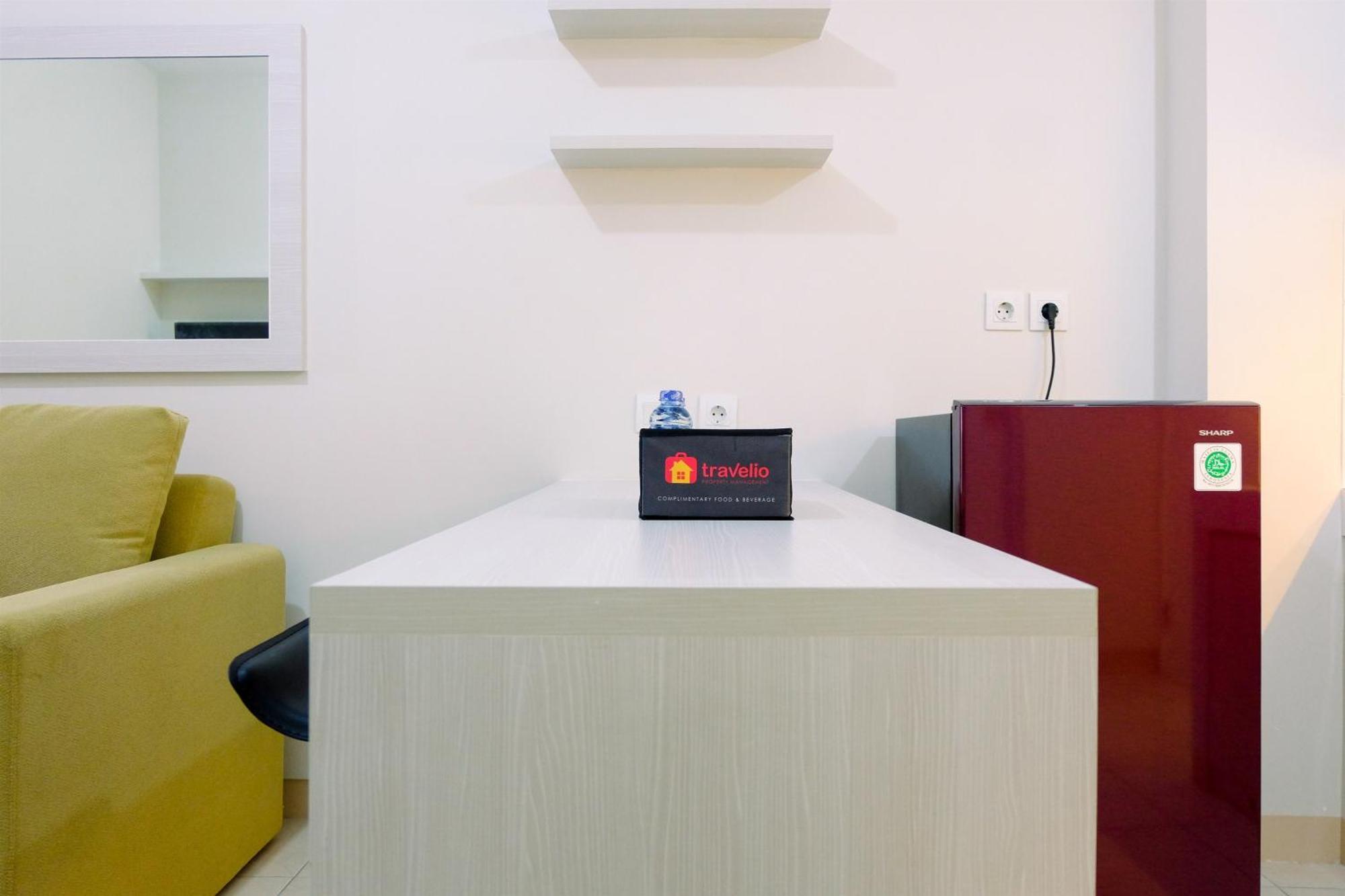 Clean 2br At 12th Floor Springlake Summarecon By Travelio Apartemen Bekasi